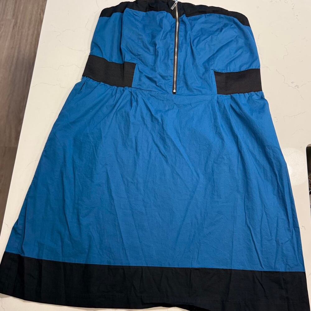 Vintage blue and black color
